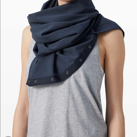 lululemon athletica Accessories - Lululemon NWOT Vinyasa scarf